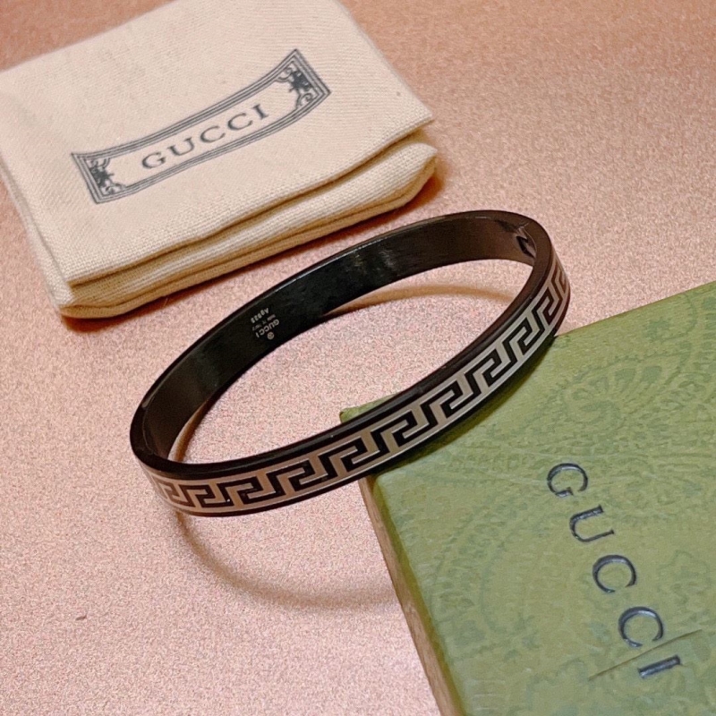 Gvc*1 bracelets